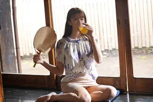 Mùa hè buồn chán ở quê quan hệ vợ nhà đối diện thiếu thốn vì lấy gã chồng già